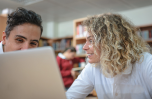 Project based learning can make your online classes more engaging and student lead